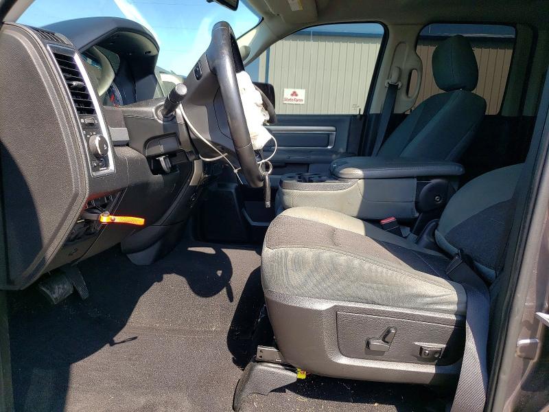 Photo 7 from auction – 2016 RAM 1500 with VIN 1C6RR6GT6GS340470