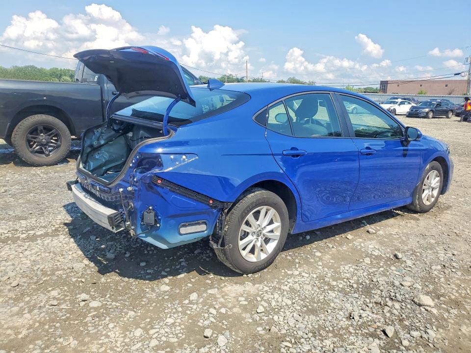 Photo 3 from auction – 2025 TOYOTA CAMRY with VIN 4T1DBADKXSU026352