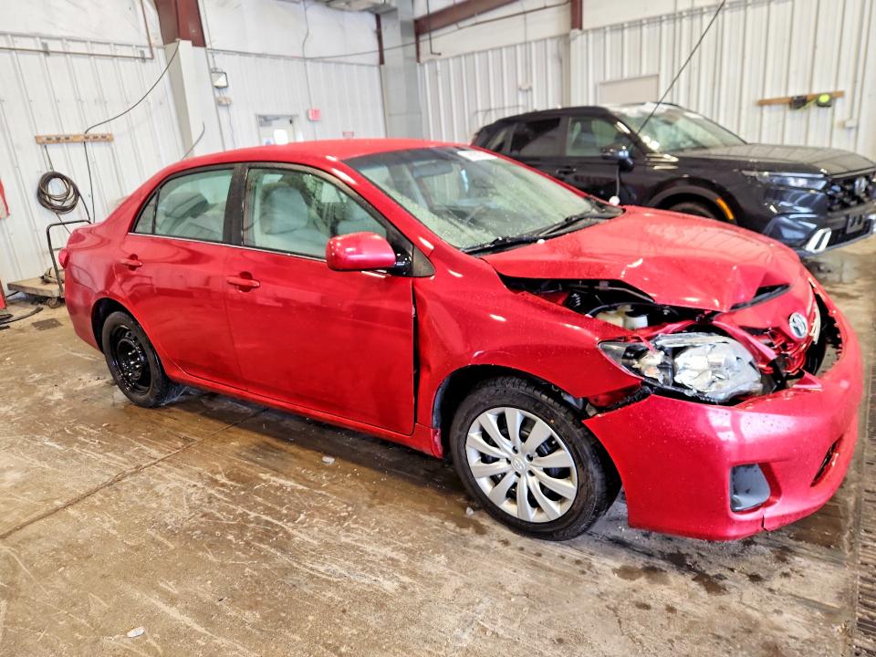 Photo 4 from auction – 2013 TOYOTA COROLLA with VIN 2T1BU4EE9DC033177