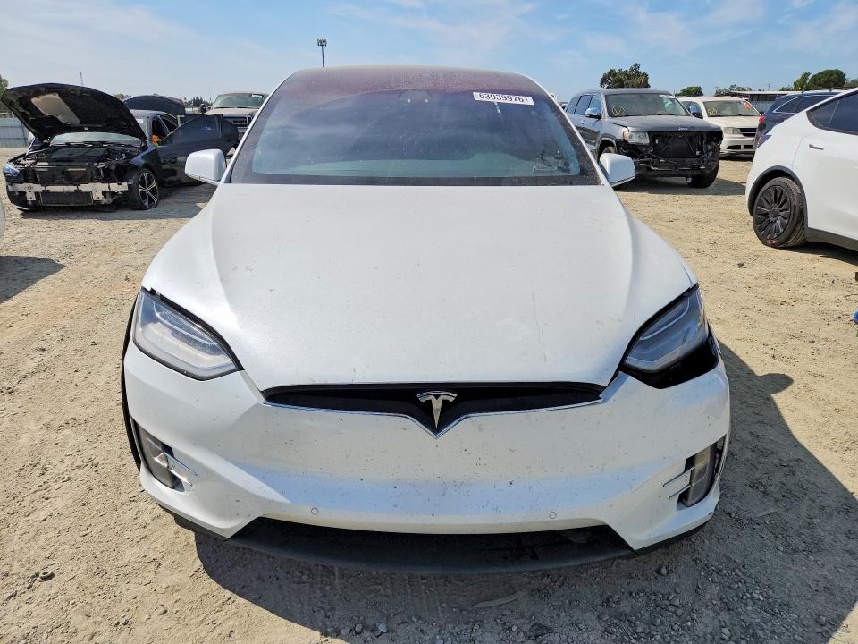 Photo 5 from auction – 2020 TESLA MODEL X with VIN 5YJXCAE29LF249327