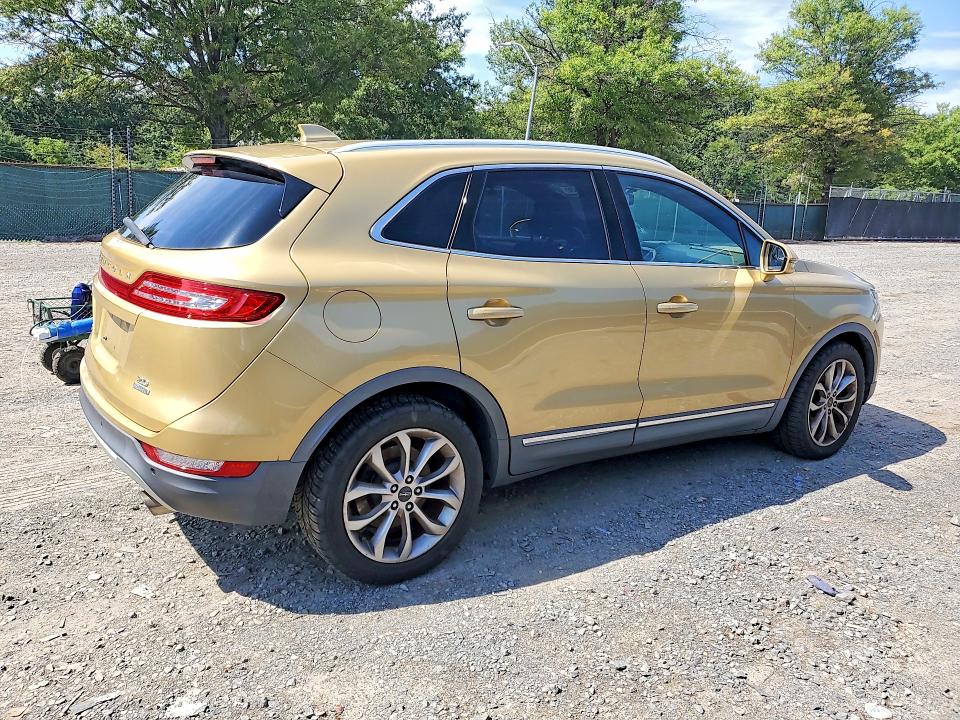 Снимка 3 от търг – 2015 LINCOLN MKC с VIN 5LMCJ1A97FUJ10941
