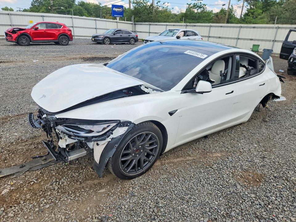 TESLA MODEL 3 2025 с VIN 5YJ3E1EA0SF932077 - Фото с аукциона