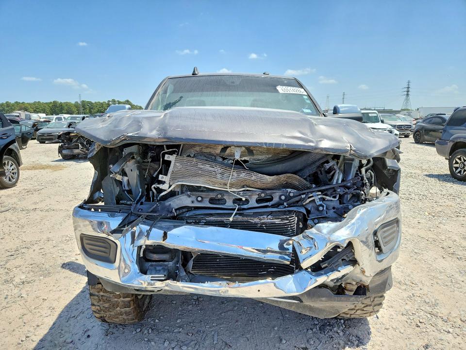 Photo 5 from auction – 2021 RAM 2500 with VIN 3C6UR5CL6MG695832