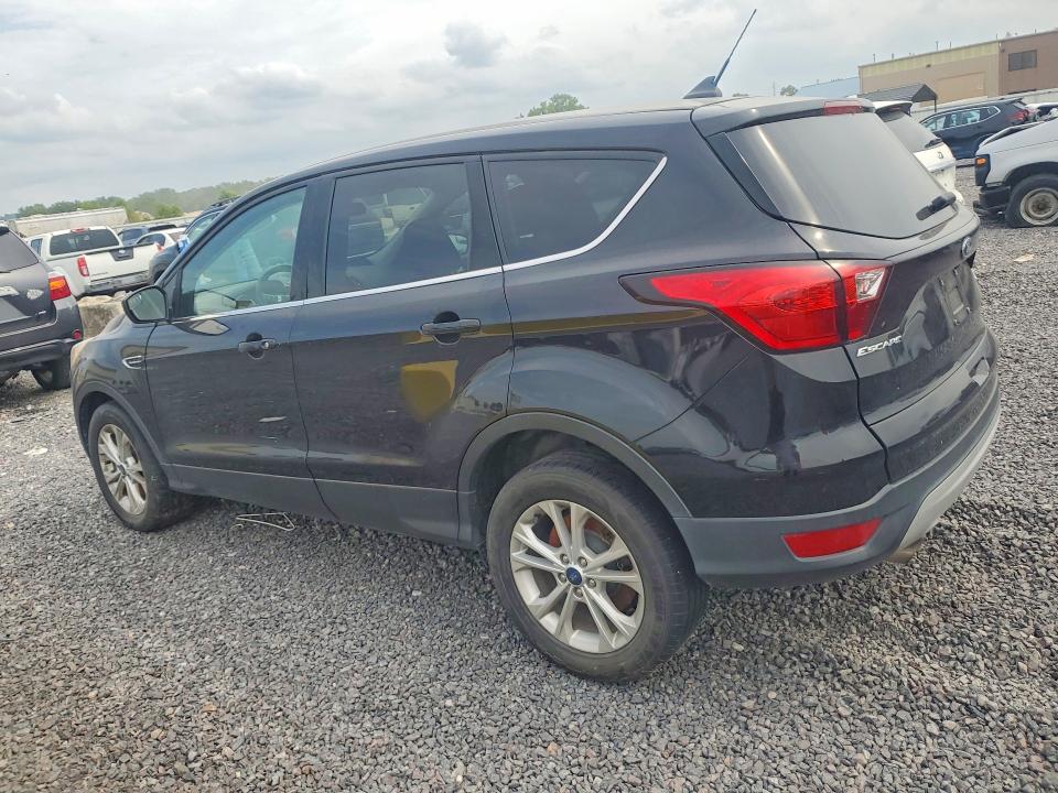Photo 2 from auction – 2019 FORD ESCAPE with VIN 1FMCU9GD0KUA49107