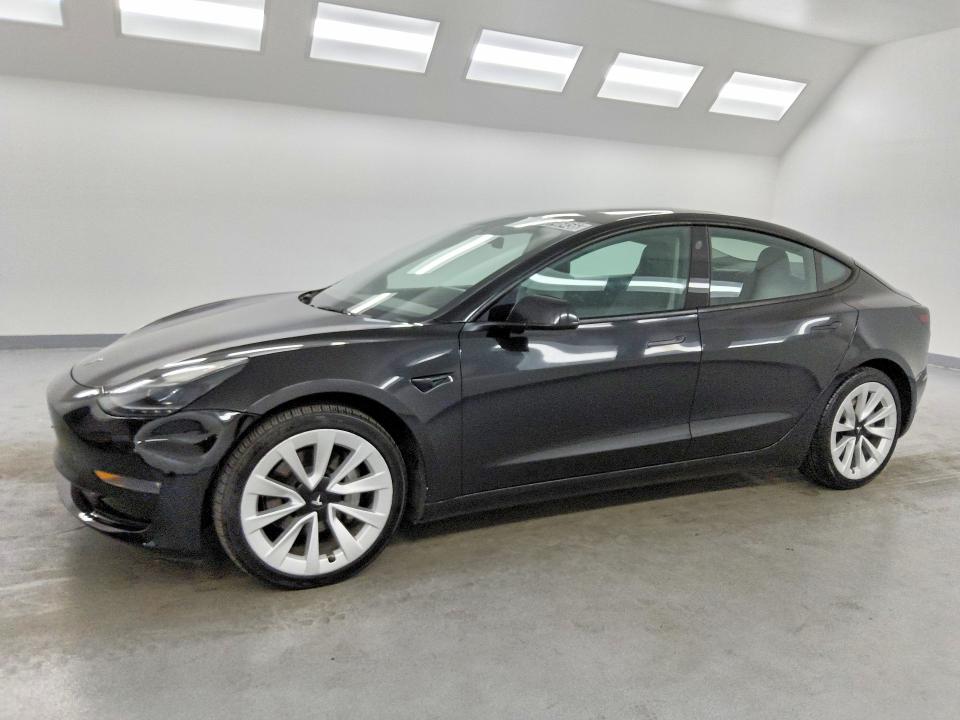 TESLA MODEL 3 2022 with VIN 5YJ3E1EB0NF300242 - Photo from auction