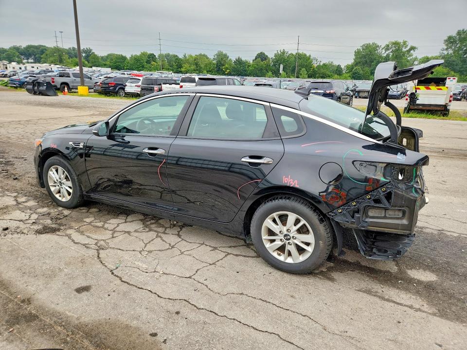 Photo 2 from auction – 2016 KIA OPTIMA with VIN KNAGT4L38G5105995