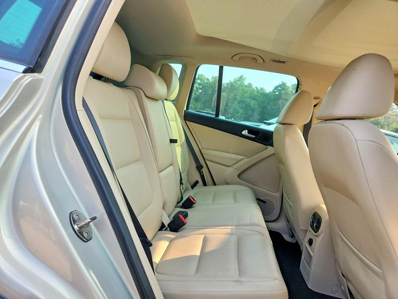 Снимка 11 от търг – 2015 VOLKSWAGEN TIGUAN с VIN WVGBV7AX2FW561350
