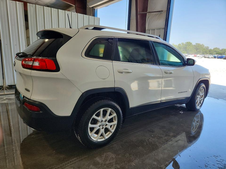 Photo 3 from auction – 2016 JEEP CHEROKEE with VIN 1C4PJMCS2GW115447