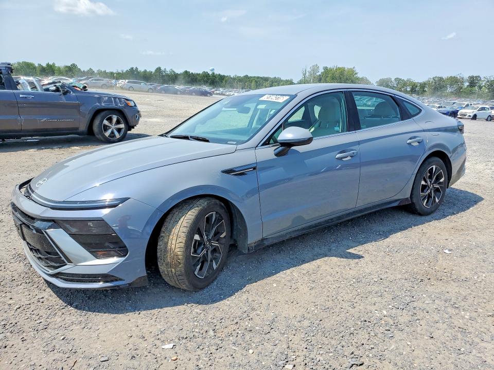 HYUNDAI SONATA 2024 with VIN KMHL64JA0RA408978 - Photo from auction