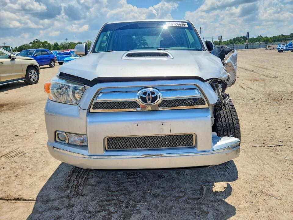Снимка 5 от търг – 2013 TOYOTA 4RUNNER с VIN JTEZU5JR7D5053319