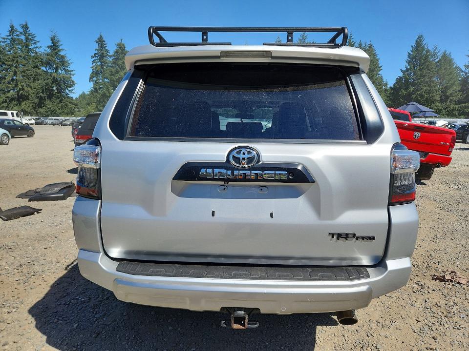 Photo 6 from auction – 2017 TOYOTA 4RUNNER with VIN JTEBU5JRXH5407910