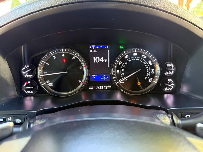 Photo 8 from auction – 2016 LEXUS LX with VIN JTJHY7AX9G4191160