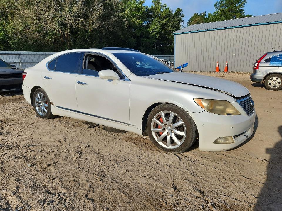 Photo 4 from auction – 2007 LEXUS LS with VIN JTHBL46F375018376