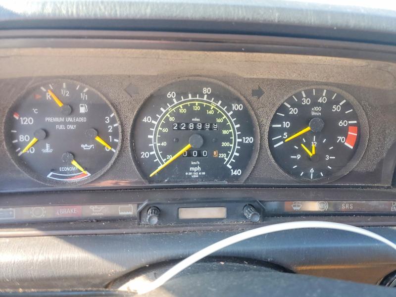 Photo 9 from auction – 1990 MERCEDES-BENZ 190 with VIN WDBDA29D8LF727659