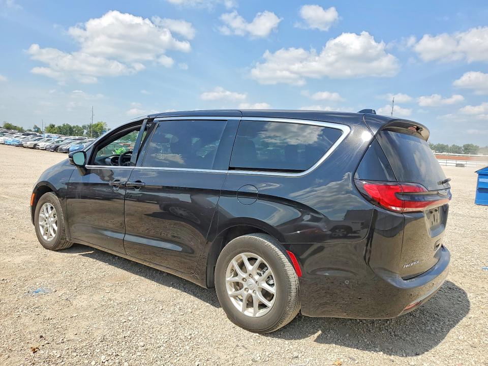 Photo 2 from auction – 2025 CHRYSLER PACIFICA with VIN 2C4RC1BG1SR580365