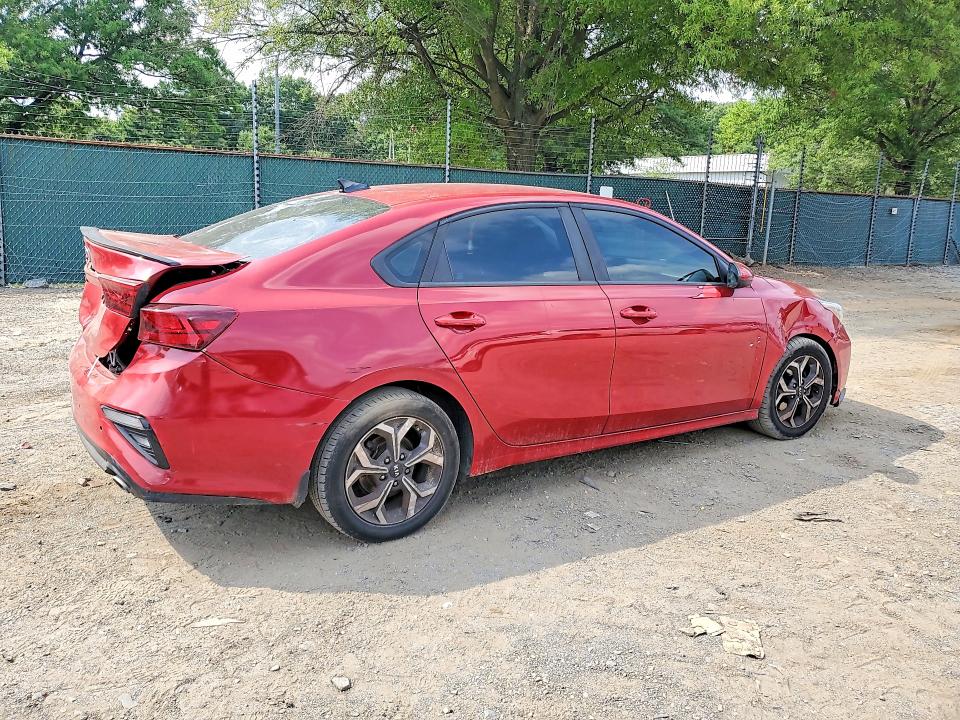 Photo 3 from auction – 2019 KIA FORTE with VIN 3KPF24AD3KE096584