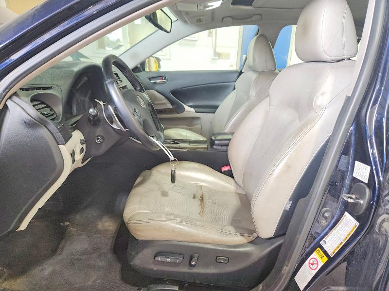 Photo 7 from auction – 2009 LEXUS IS with VIN JTHCK262495034582