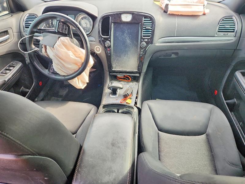 Photo 8 from auction – 2013 CHRYSLER 300 with VIN 2C3CCABG1DH658095