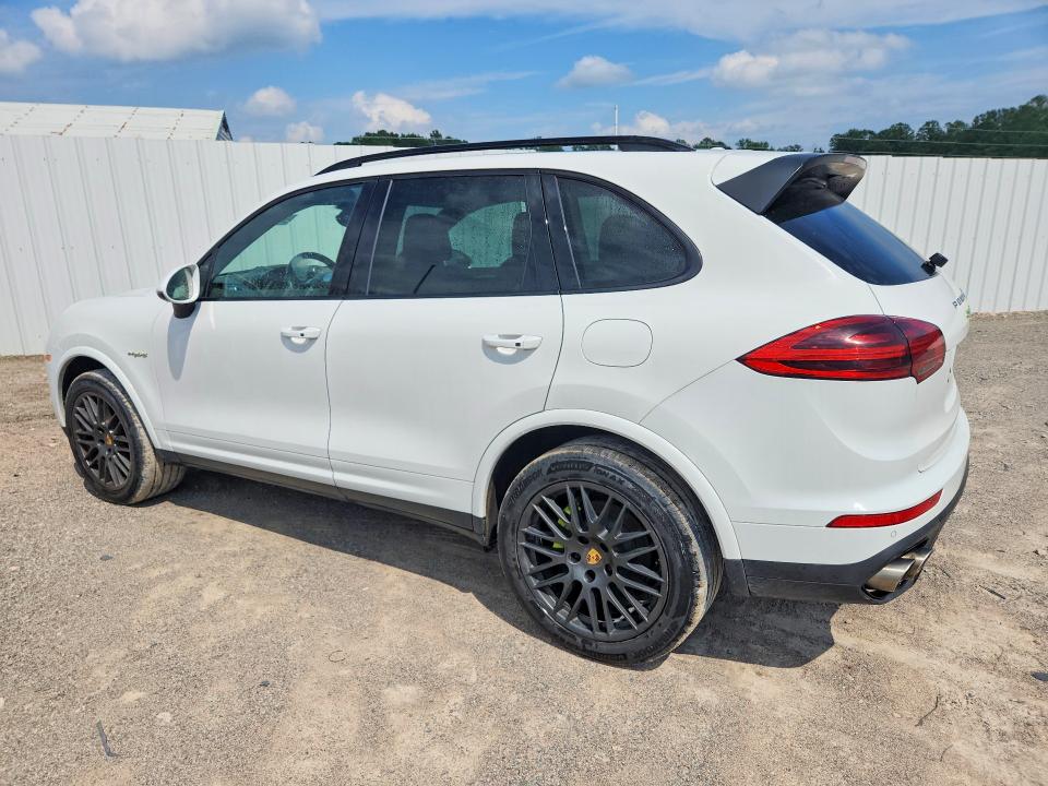 Photo 2 from auction – 2017 PORSCHE CAYENNE with VIN WP1AE2A2XHLA68929