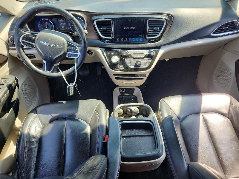 Фото 8 с аукциона – 2017 CHRYSLER PACIFICA с VIN 2C4RC1BG0HR810275