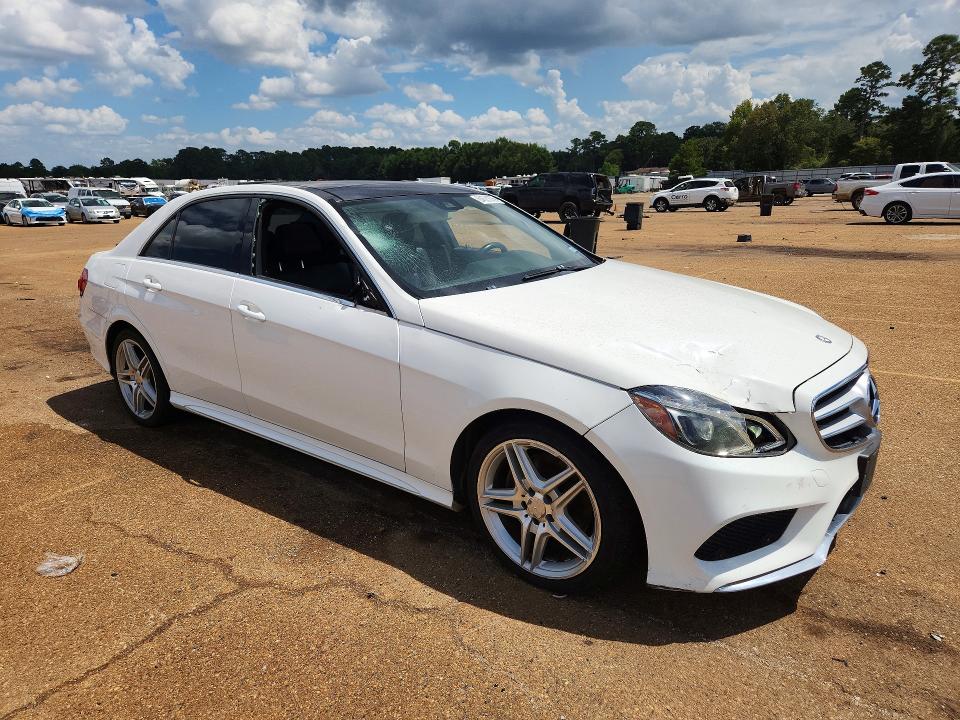 Photo 4 from auction – 2014 MERCEDES-BENZ E with VIN WDDHF5KB7EA881137