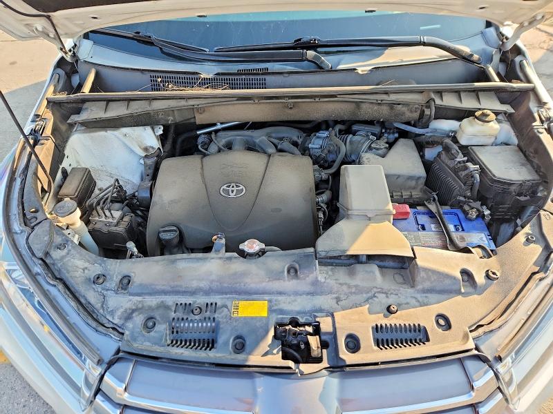 Photo 12 from auction – 2019 TOYOTA HIGHLANDER with VIN 5TDDZRFH0KS922759