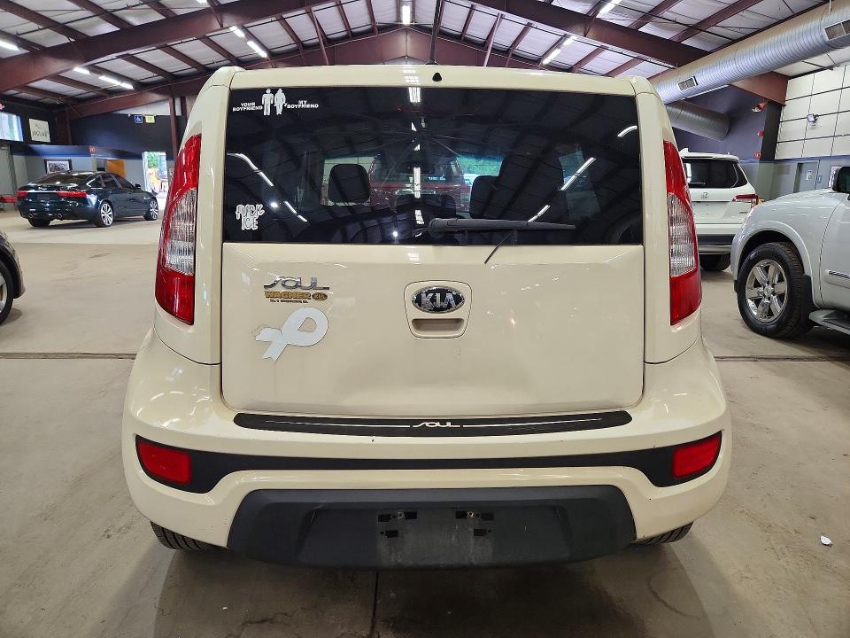 Photo 6 from auction – 2013 KIA SOUL with VIN KNDJT2A5XD7769071
