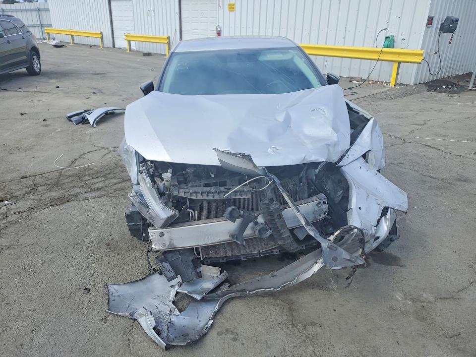 Photo 5 from auction – 2018 NISSAN MAXIMA with VIN 1N4AA6AP9JC392577