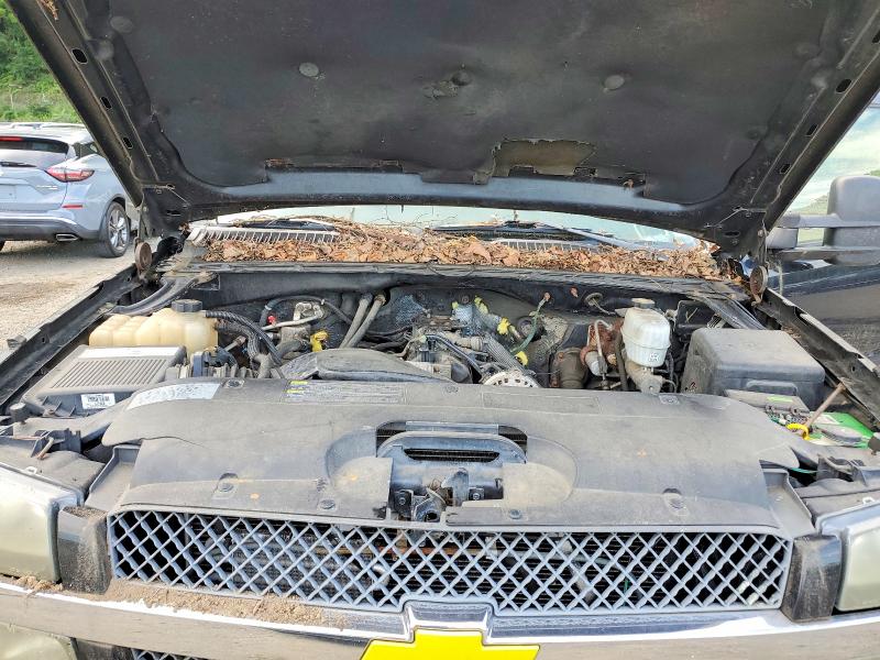 Photo 11 from auction – 2004 CHEVROLET SILVERADO with VIN 1GCHK29UX4E278816