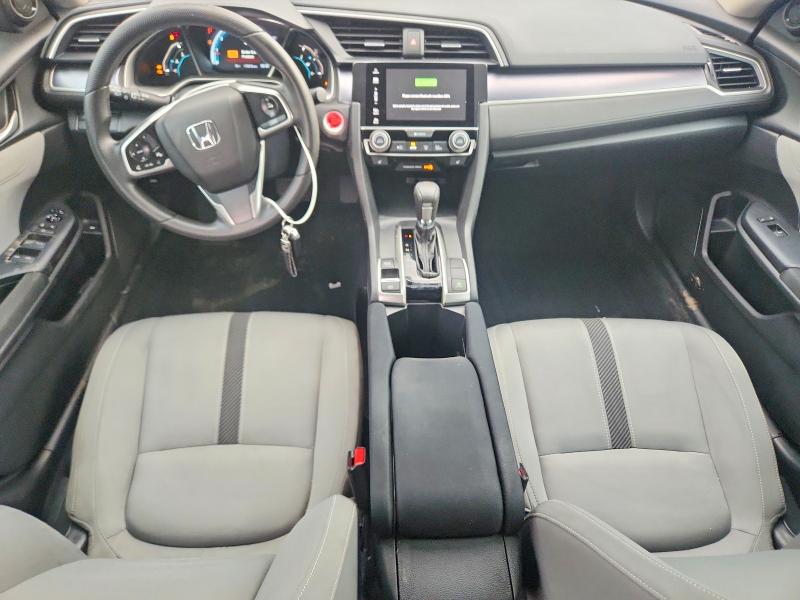 Photo 8 from auction – 2016 HONDA CIVIC with VIN 19XFC1F36GE040996