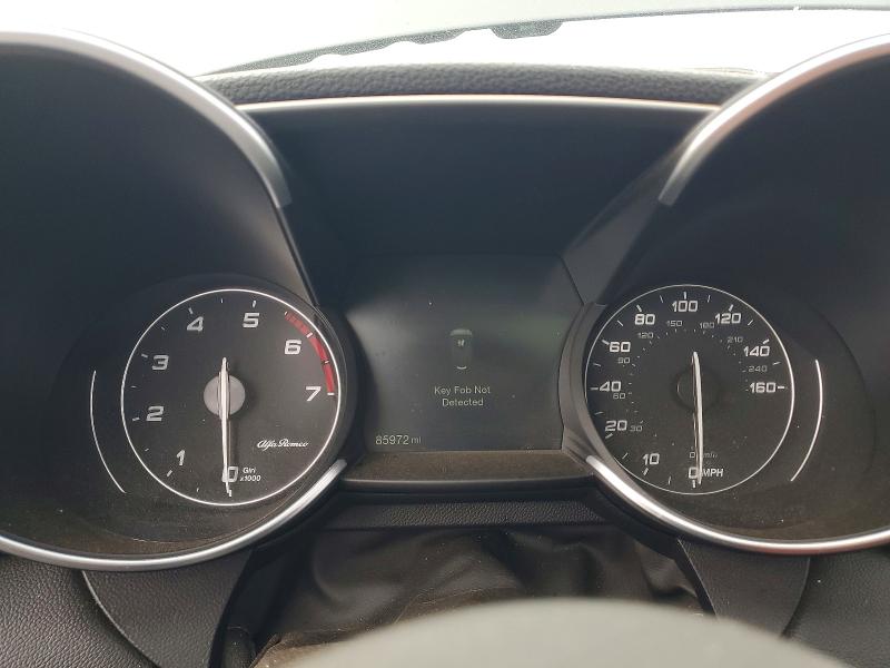 Foto 9 de la subasta – 2017 ALFA ROMEO GIULIA con VIN ZARFAECN0H7543045