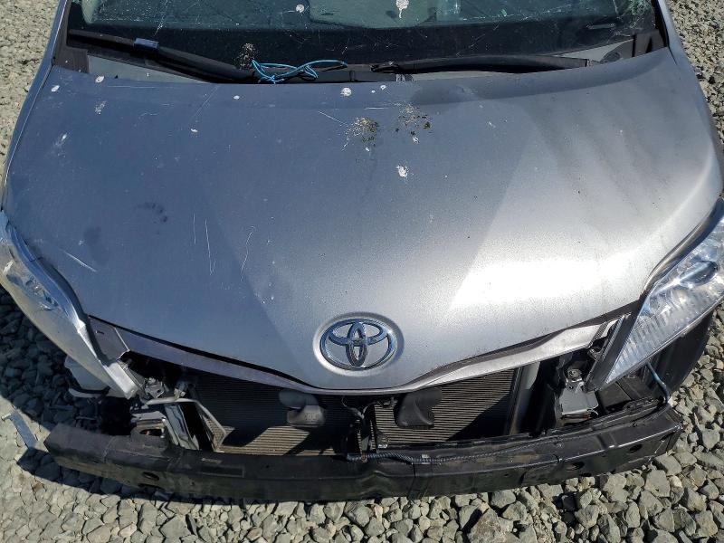 Photo 12 from auction – 2015 TOYOTA SIENNA with VIN 5TDYK3DC0FS659169
