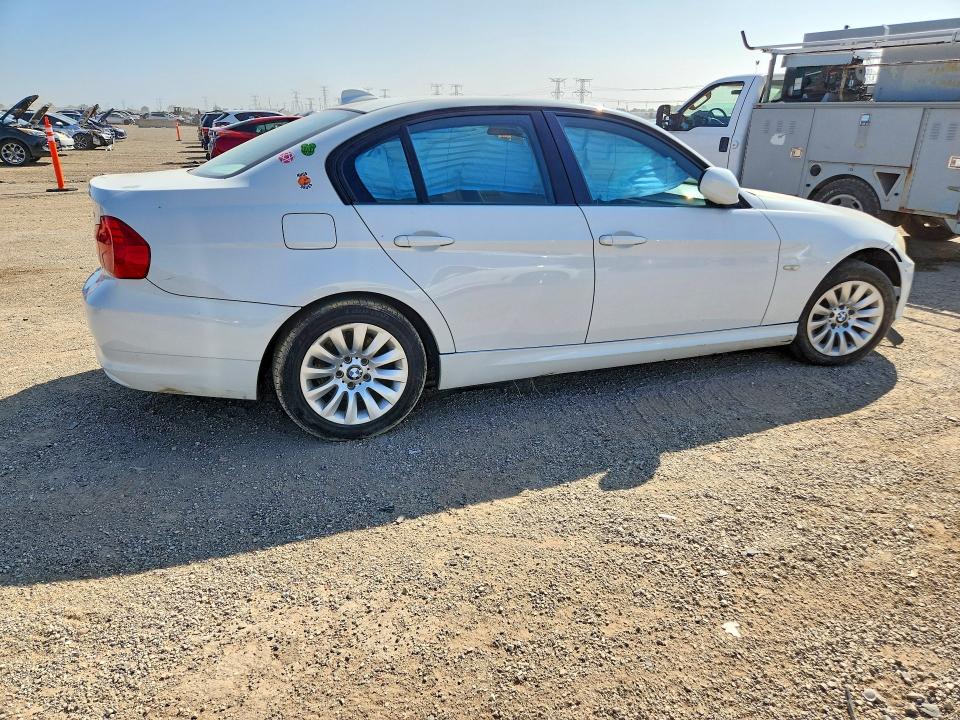 صورة رقم 3 من المزاد - 2009 BMW 328 مع VIN WBAPH77579NM27108