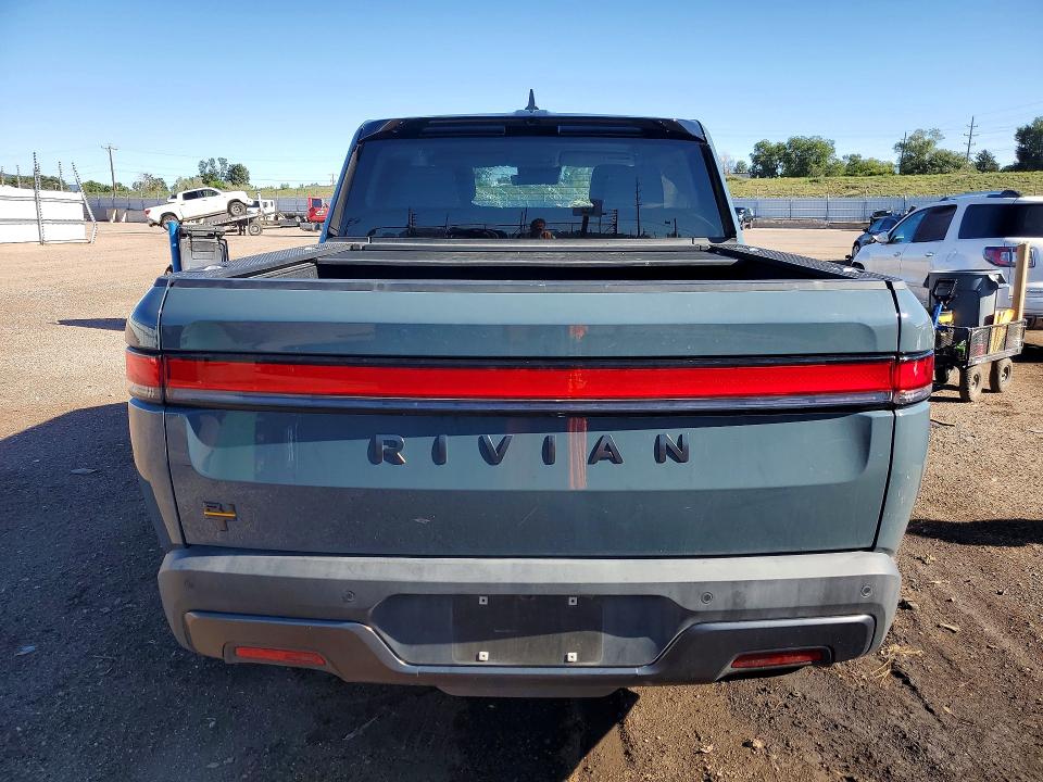 Photo 6 from auction – 2025 RIVIAN R1T with VIN 7FCTGCAP5SN036840