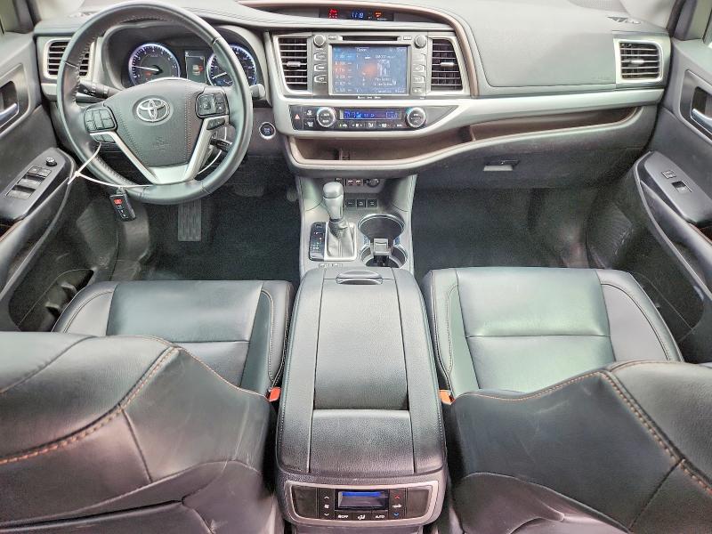 Photo 8 from auction – 2019 TOYOTA HIGHLANDER with VIN 5TDJZRFH7KS988101