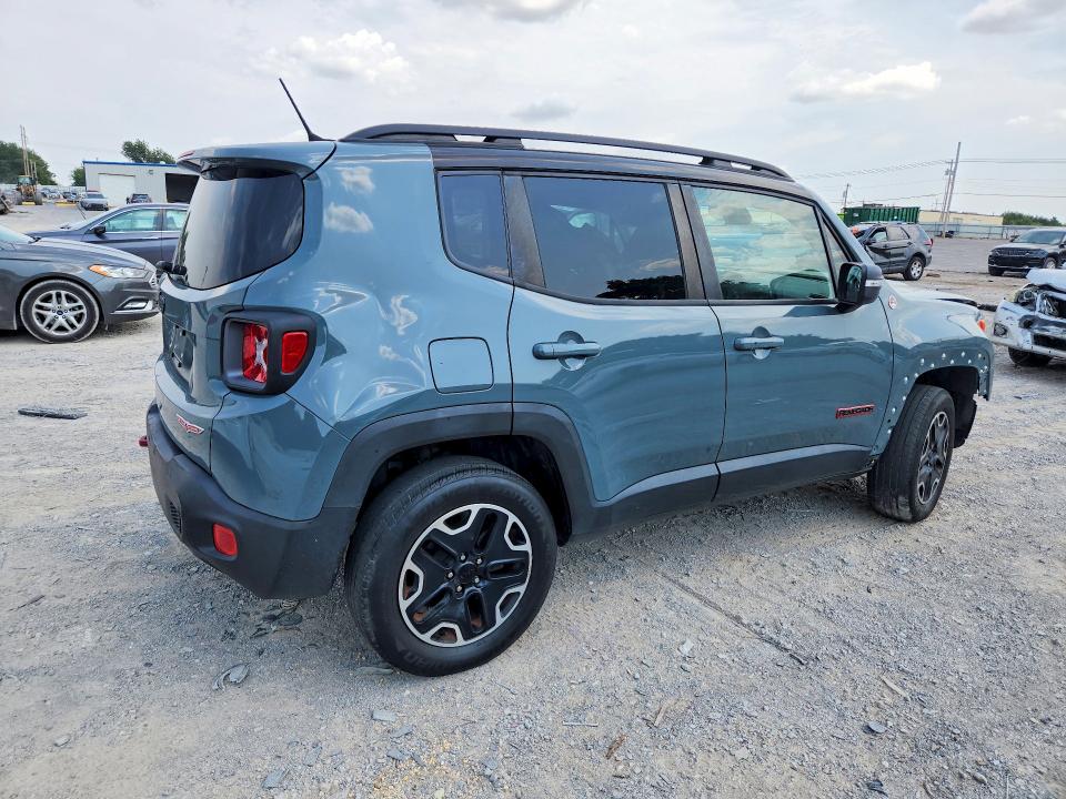 Photo 3 from auction – 2016 JEEP RENEGADE with VIN ZACCJBCT5GPD61840
