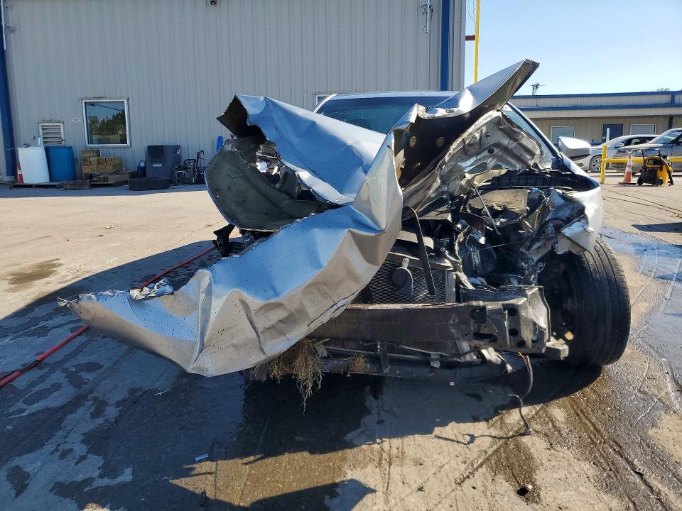 Photo 5 from auction – 2017 TOYOTA CAMRY with VIN 4T1BF1FK6HU313253