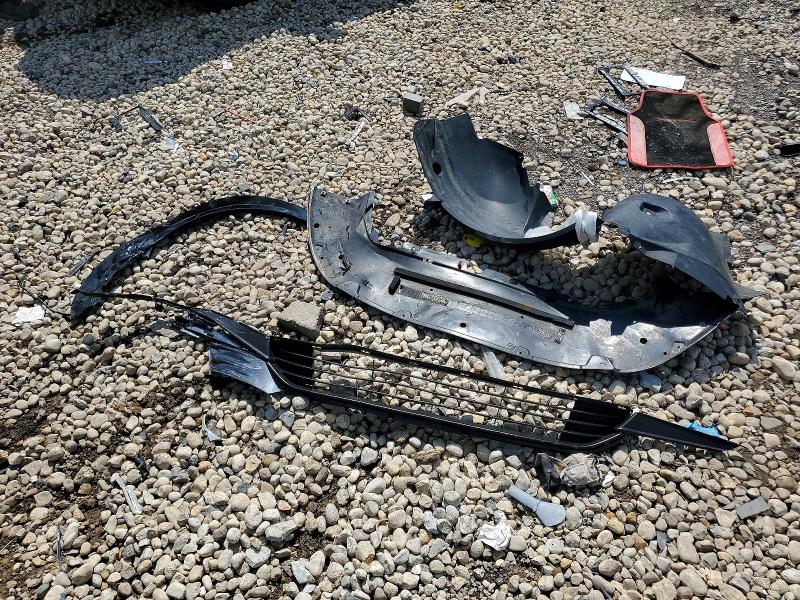 Zdjęcie 13 z aukcji – 2026 LEXUS RZ 450E z VIN JTJBCACB4TA000534