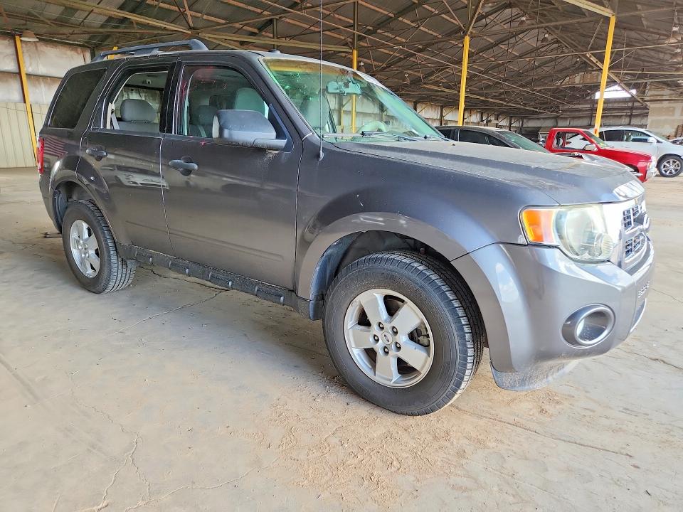 Zdjęcie 4 z aukcji – 2009 FORD ESCAPE z VIN 1FMCU03749KA08724