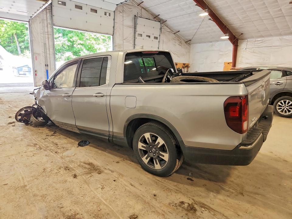 Photo 2 from auction – 2019 HONDA RIDGELINE with VIN 5FPYK3F50KB035537