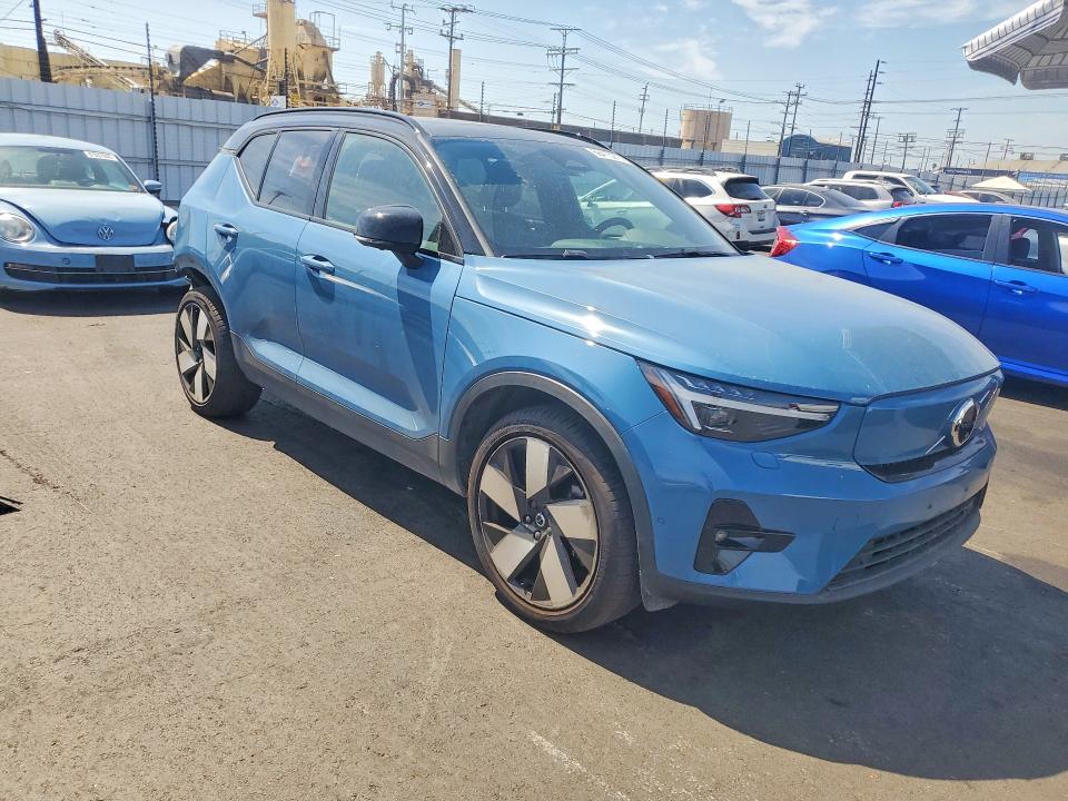 Photo 4 from auction – 2024 VOLVO XC40 with VIN YV4ER3XM3R2309837