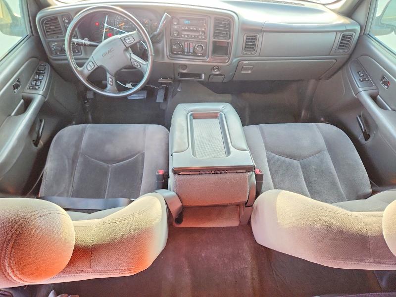 Photo 8 from auction – 2006 GMC NEW SIERRA with VIN 2GTEK13T261114431