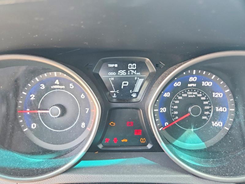 Снимка 9 от търг – 2012 HYUNDAI ELANTRA с VIN 5NPDH4AE0CH080712