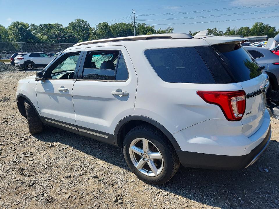 Photo 2 from auction – 2016 FORD EXPLORER with VIN 1FM5K8D84GGB59552