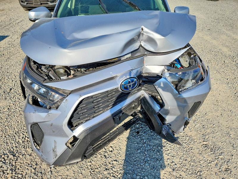 Photo 12 from auction – 2022 TOYOTA RAV4 with VIN JTMMWRFV8ND140269
