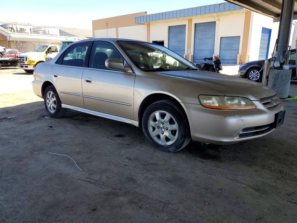 Photo 4 from auction – 2002 HONDA ACCORD with VIN JHMCG66882C017637