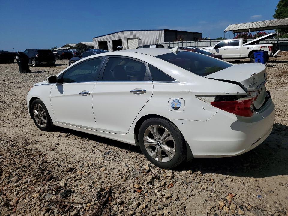 Photo 2 from auction – 2011 HYUNDAI SONATA with VIN 5NPEC4AC2BH259673