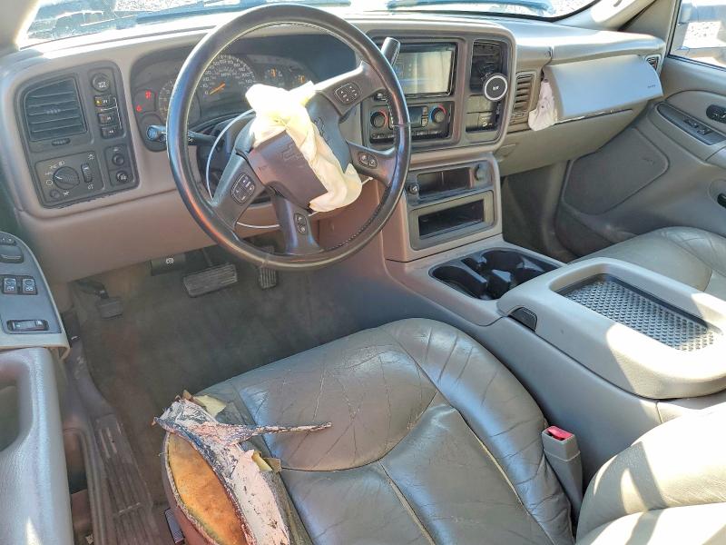 Photo 8 from auction – 2004 CHEVROLET SILVERADO with VIN 2GCEK19T341169166