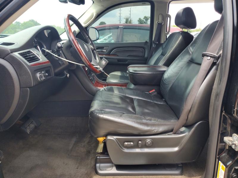 Photo 7 from auction – 2009 CADILLAC ESCALADE with VIN 1GYFK23279R260735