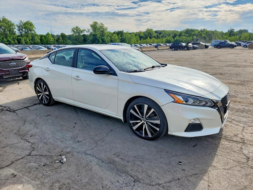 Photo 4 from auction – 2020 NISSAN ALTIMA with VIN 1N4BL4CVXLC116779